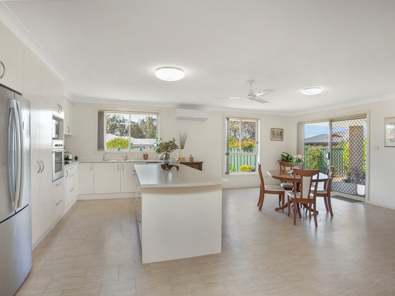 Photo - 5 Mackerel Way, Old Bar NSW 2430 - Image 4