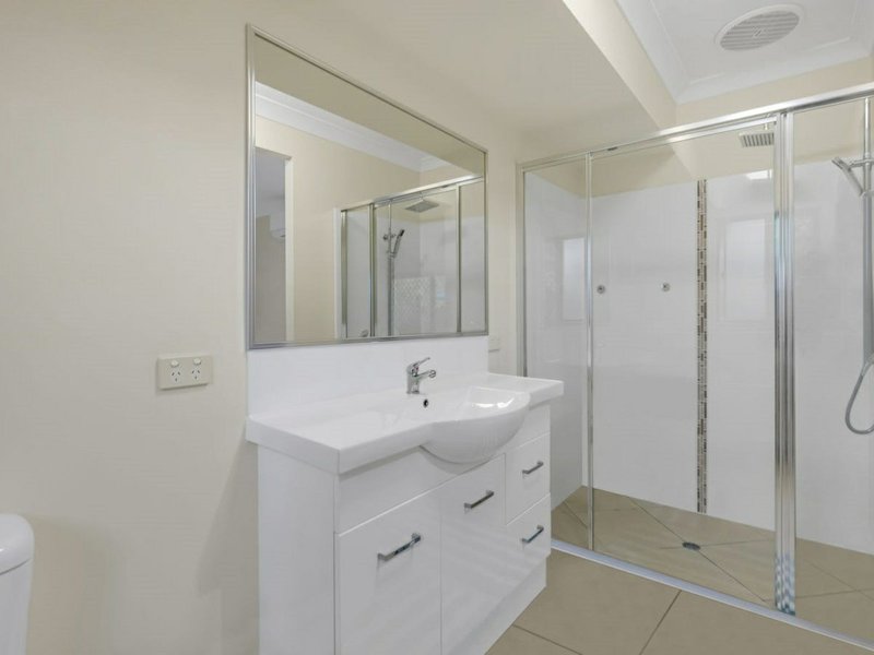 Photo - 5 Mackerras Street, Redlynch QLD 4870 - Image 5