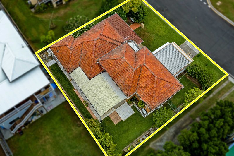 Photo - 5 Madeline Street, Camp Hill QLD 4152 - Image 15