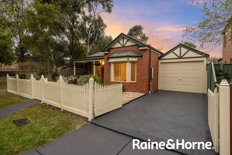 Photo - 5 Madras Lane, Caroline Springs VIC 3023 - Image 17