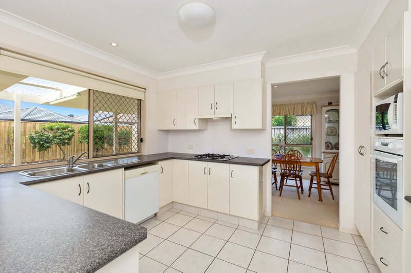 Photo - 5 Magnolia Crescent, Banora Point NSW 2486 - Image 3