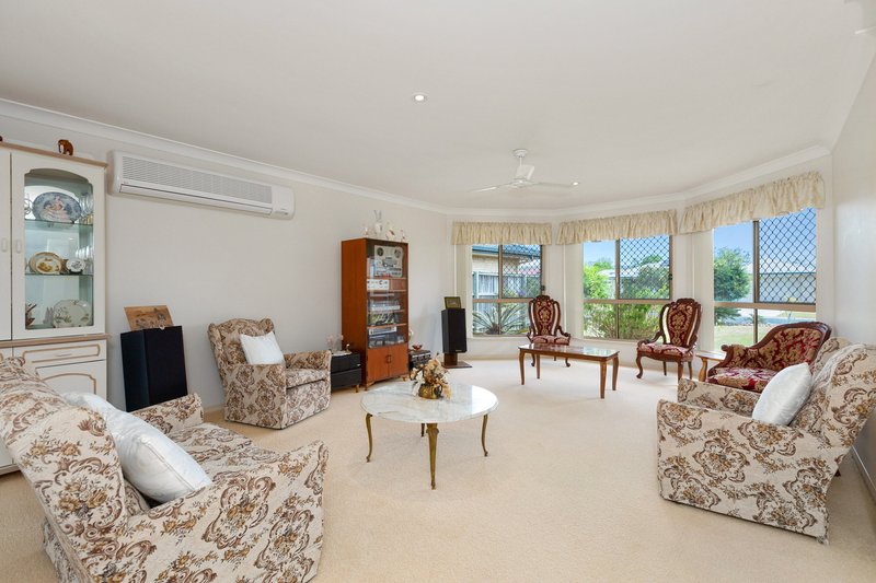 Photo - 5 Magnolia Crescent, Banora Point NSW 2486 - Image 6