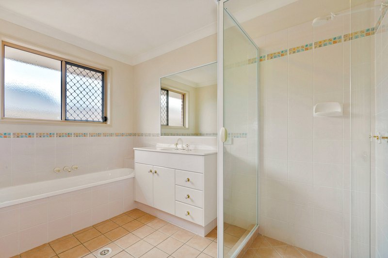 Photo - 5 Magnolia Crescent, Banora Point NSW 2486 - Image 12