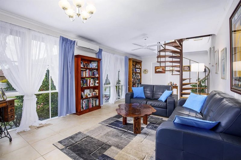 Photo - 5 Mahonia Court, Ferntree Gully VIC 3156 - Image 4