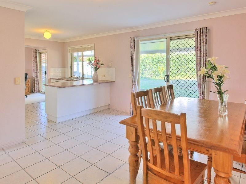 Photo - 5 Maisie Place, Eight Mile Plains QLD 4113 - Image 10