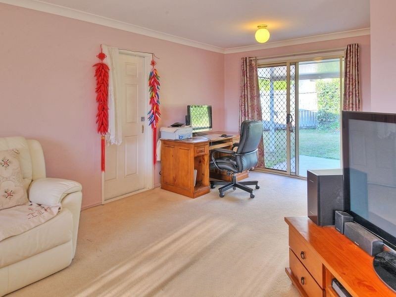 Photo - 5 Maisie Place, Eight Mile Plains QLD 4113 - Image 12