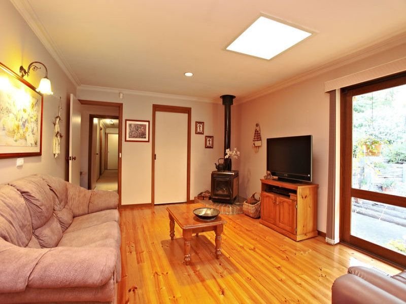 Photo - 5 Maisie Road, Emerald VIC 3782 - Image 7