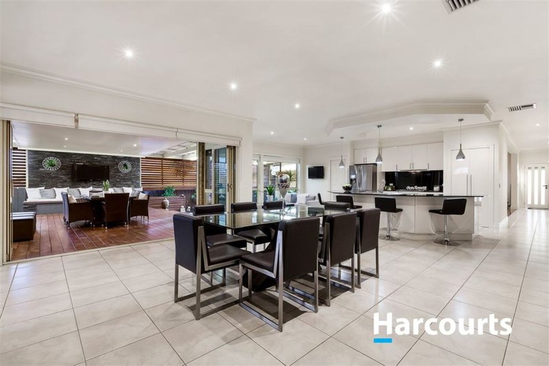 Photo - 5 Maison Terrace, South Morang VIC 3752 - Image 2