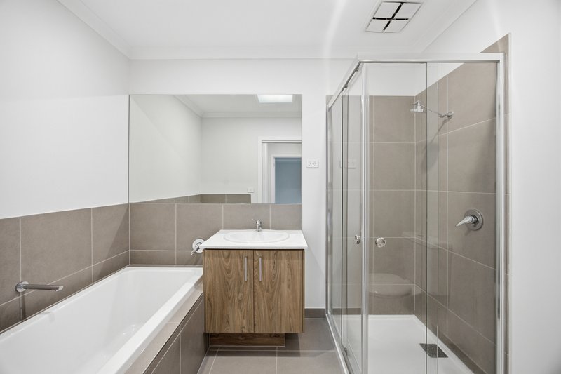 Photo - 5 Majorelle Way, Clyde VIC 3978 - Image 5
