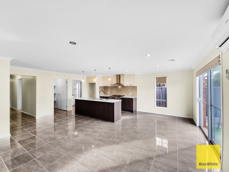 Photo - 5 Manning Circuit, Tarneit VIC 3029 - Image 10