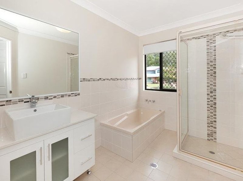 Photo - 5 Manning Court, Murrumba Downs QLD 4503 - Image 16