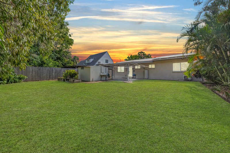 Photo - 5 Manooka Drive, Cannonvale QLD 4802 - Image 2