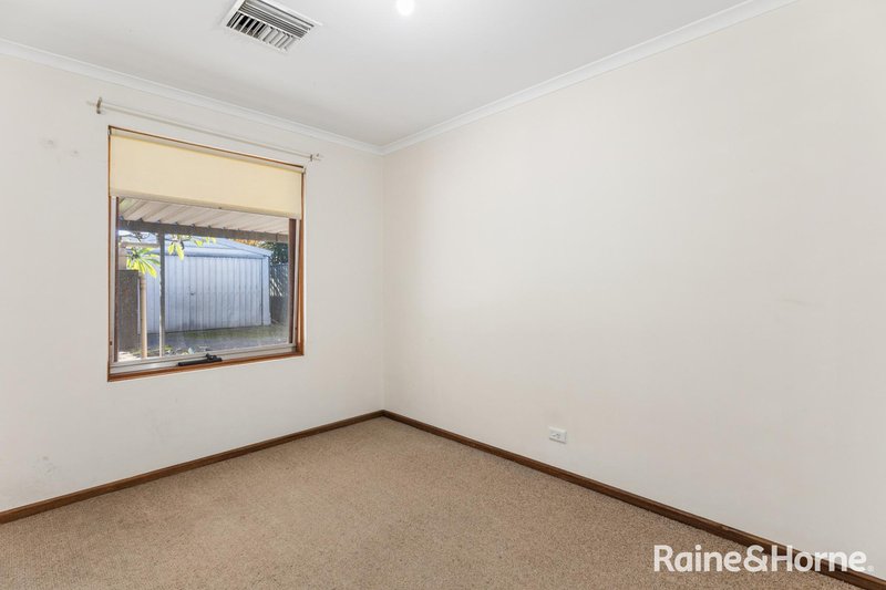 Photo - 5 Manor Court, Morphett Vale SA 5162 - Image 11