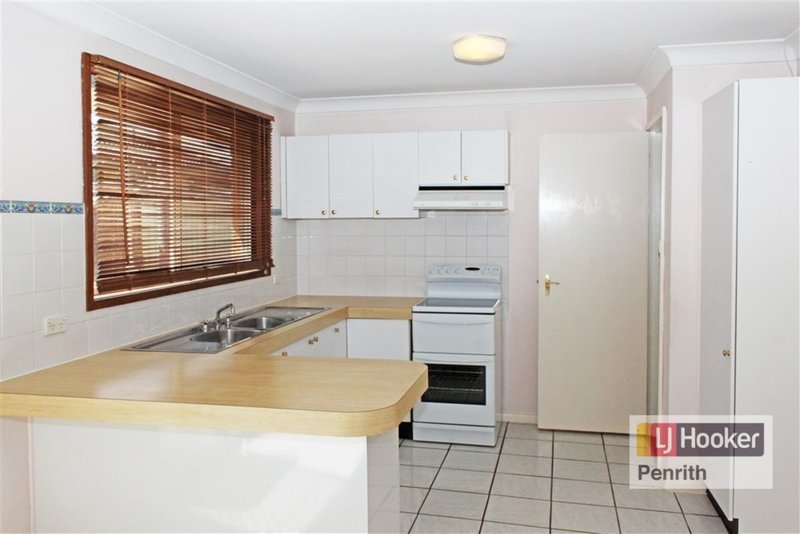 Photo - 5 Manor Glen, Werrington Downs NSW 2747 - Image 2