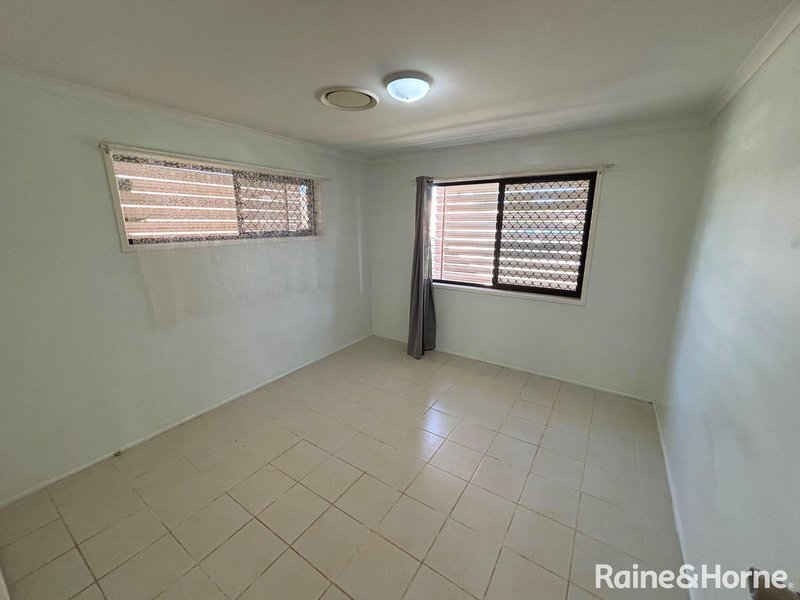 Photo - 5 Mant Street, Kingaroy QLD 4610 - Image 7