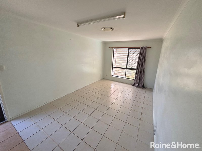 Photo - 5 Mant Street, Kingaroy QLD 4610 - Image 15