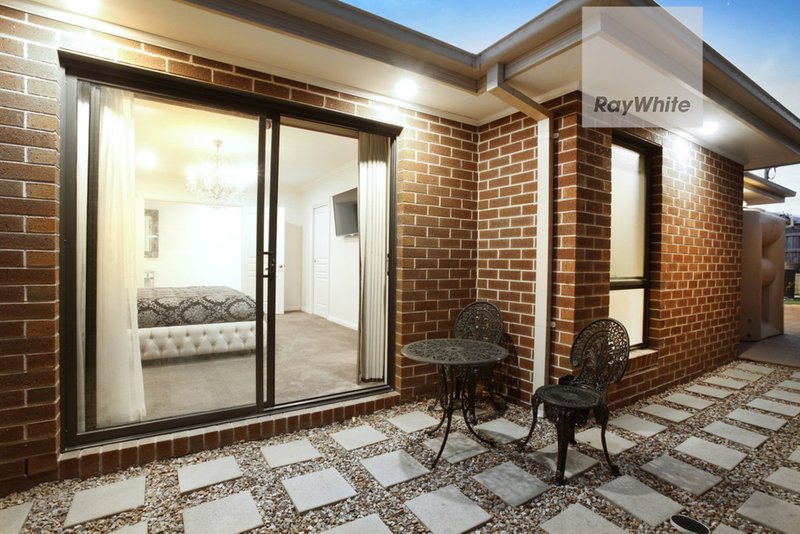 Photo - 5 Mantua Drive, Greenvale VIC 3059 - Image 24