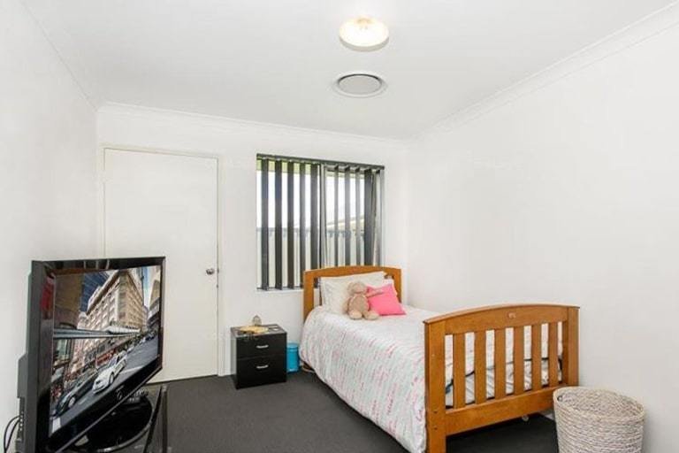 Photo - 5 Marble Street, Treeby WA 6164 - Image 14