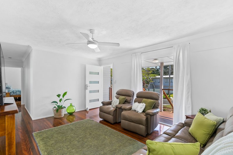 Photo - 5 Marford Street, Chermside West QLD 4032 - Image 6