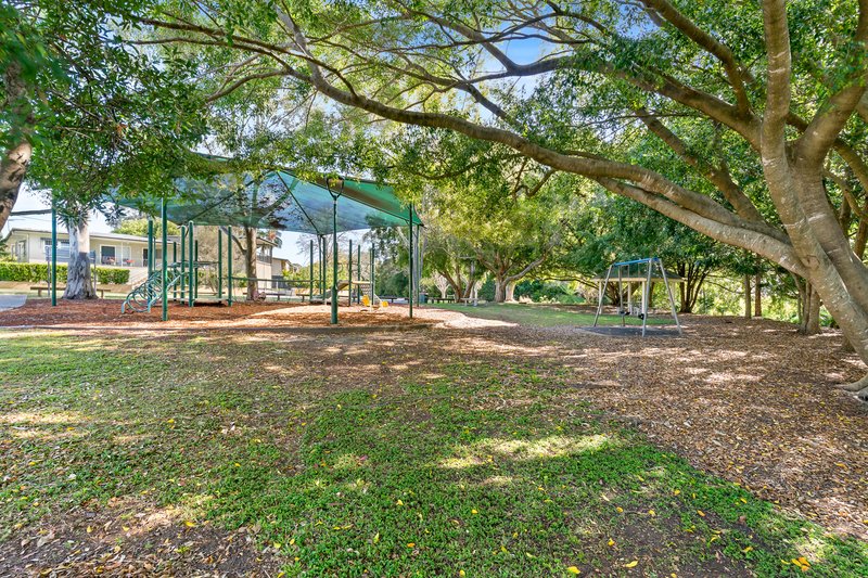 Photo - 5 Marford Street, Chermside West QLD 4032 - Image 12