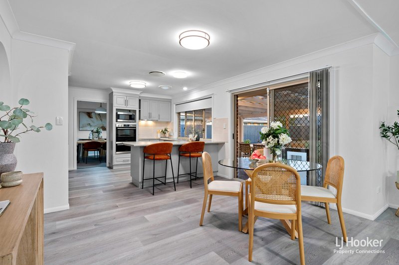 Photo - 5 Marlock Close, Bridgeman Downs QLD 4035 - Image 12