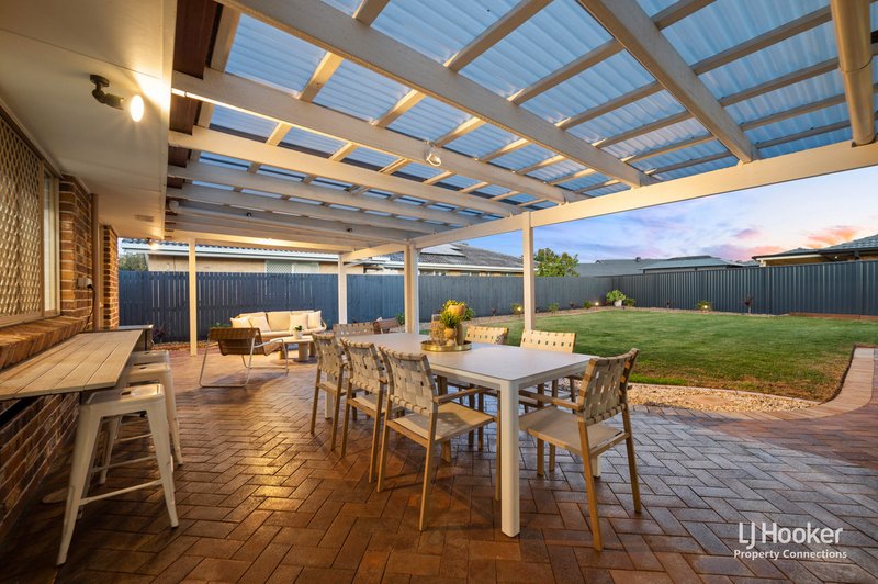 Photo - 5 Marlock Close, Bridgeman Downs QLD 4035 - Image 13