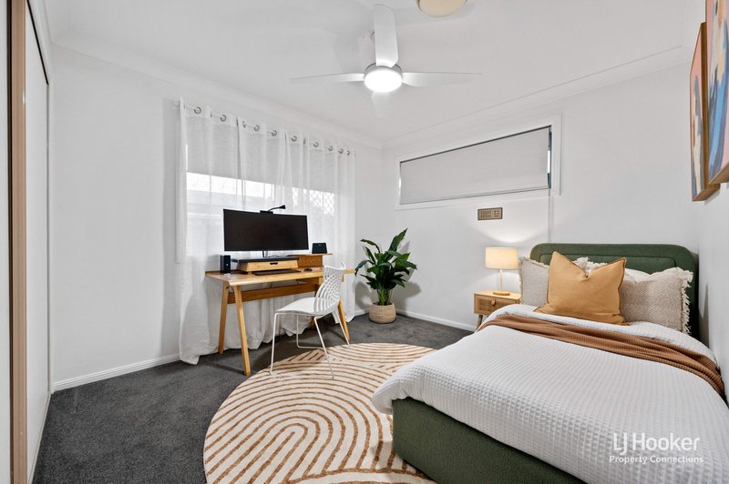 Photo - 5 Marlock Close, Bridgeman Downs QLD 4035 - Image 24