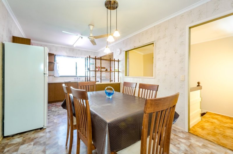 Photo - 5 Marlock Court, Kin Kora QLD 4680 - Image 4