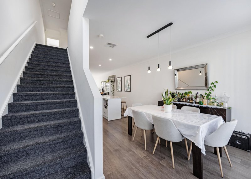 Photo - 5 Marsden Street, West Lakes SA 5021 - Image 2