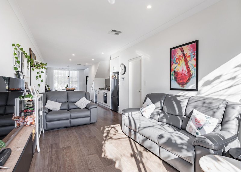 Photo - 5 Marsden Street, West Lakes SA 5021 - Image 10