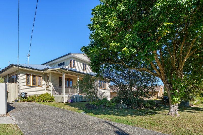 Photo - 5 Marshall Avenue, Seven Hills QLD 4170 - Image 1