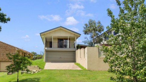 Photo - 5 Marshall Avenue, Seven Hills QLD 4170 - Image 2
