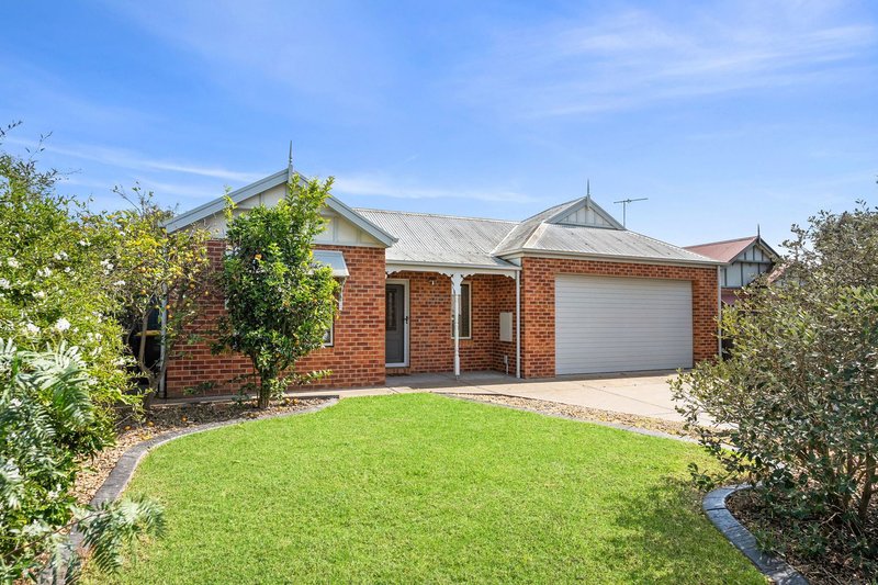 5 Marvins Place, Marshall VIC 3216