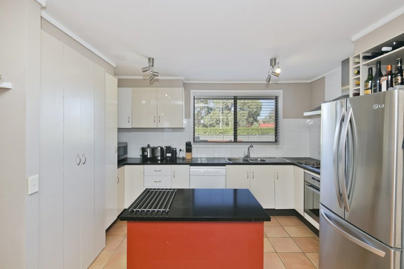 Photo - 5 Mason St , Kambah ACT 2902 - Image 4