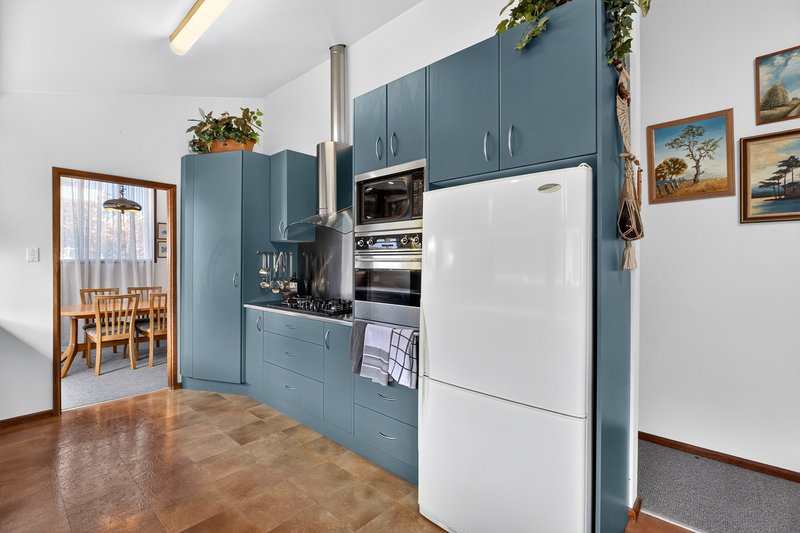 Photo - 5 Matthews Square, Ingleburn NSW 2565 - Image 7