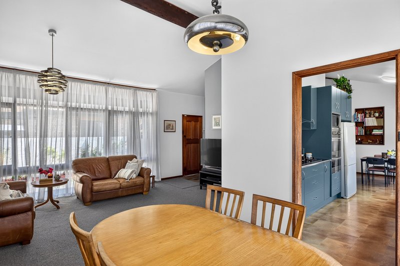 Photo - 5 Matthews Square, Ingleburn NSW 2565 - Image 10