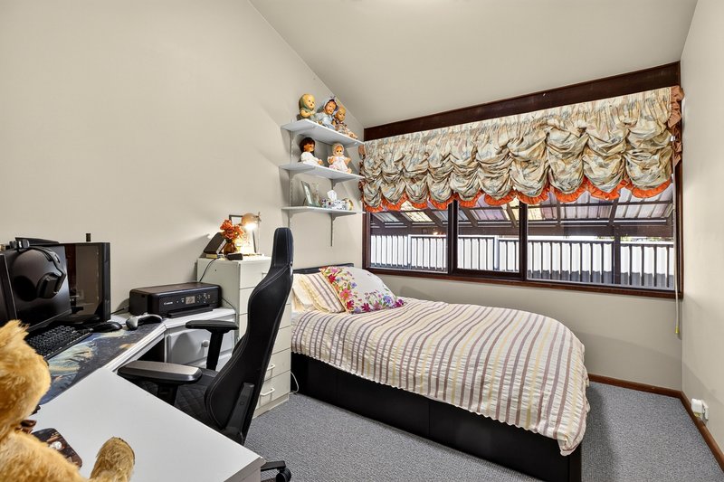 Photo - 5 Matthews Square, Ingleburn NSW 2565 - Image 16