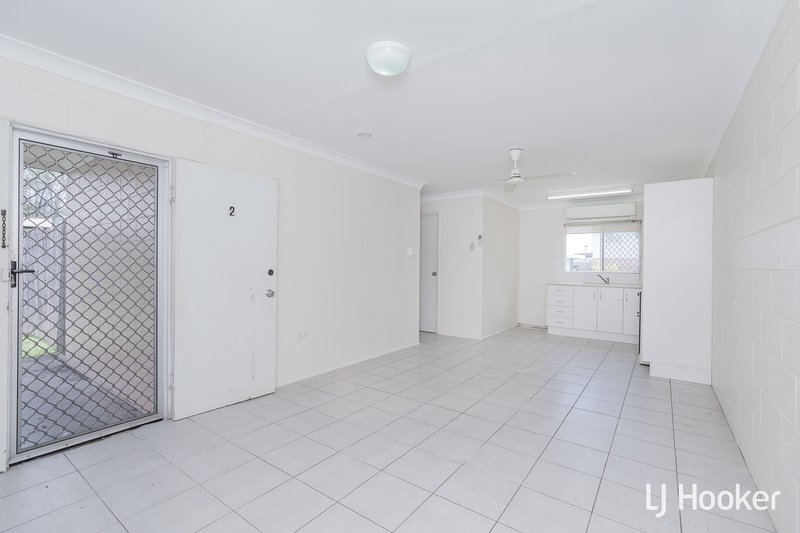 Photo - 5 Maxwell Street, Norman Gardens QLD 4701 - Image 4