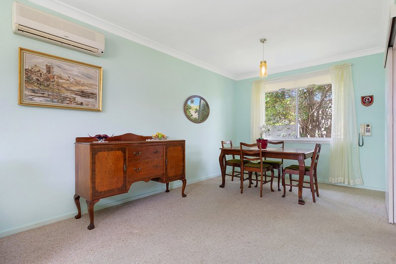 Photo - 5 Maxwelton Place, Narraweena NSW 2099 - Image 5