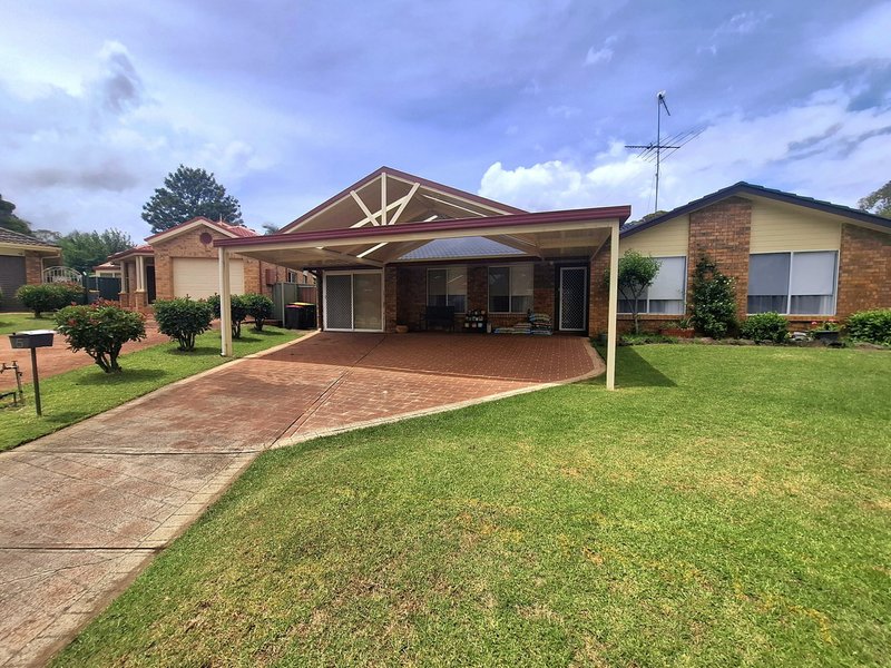 5 May Place, St Andrews NSW 2566