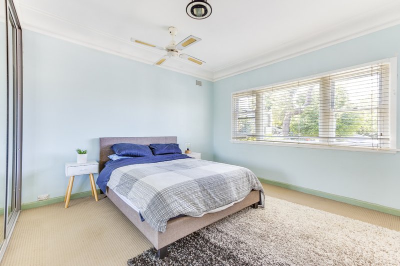 Photo - 5 May Road, Dee Why NSW 2099 - Image 7