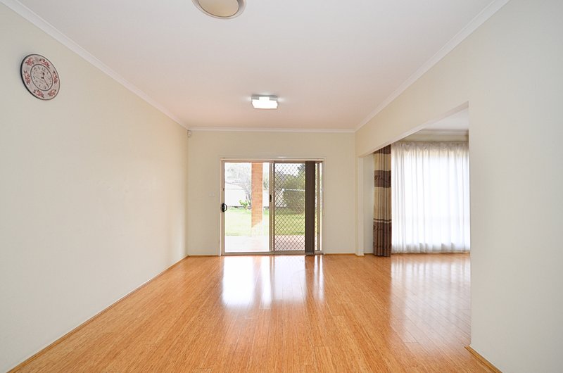 Photo - 5 Mayfield Street, Wentworthville NSW 2145 - Image 3