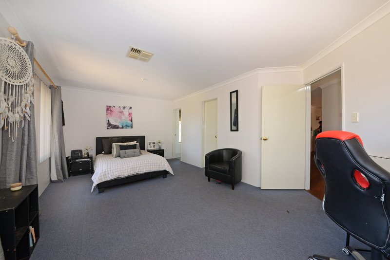 Photo - 5 Mayne Way, Merriwa WA 6030 - Image 6