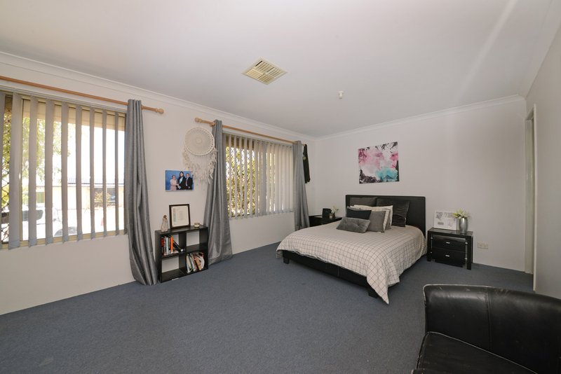 Photo - 5 Mayne Way, Merriwa WA 6030 - Image 8