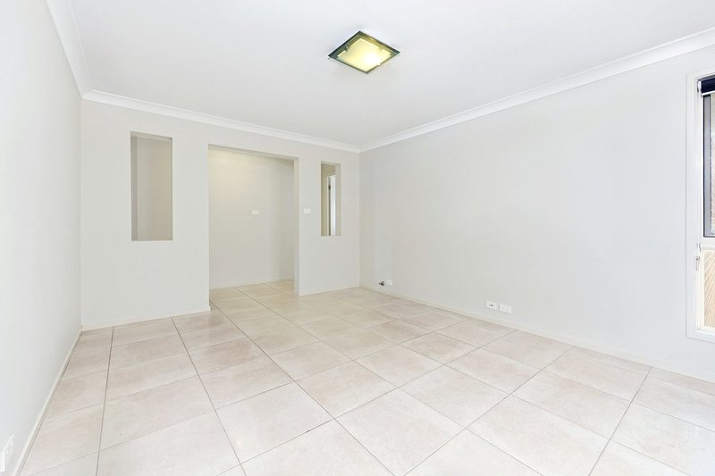 Photo - 5 Mcalroy Place, Goulburn NSW 2580 - Image 4