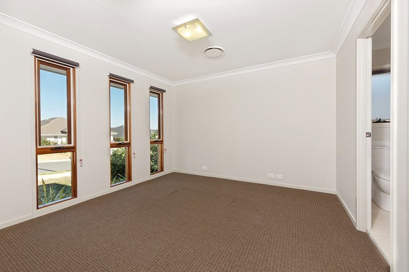 Photo - 5 Mcalroy Place, Goulburn NSW 2580 - Image 6