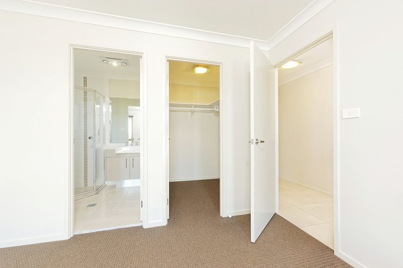 Photo - 5 Mcalroy Place, Goulburn NSW 2580 - Image 8