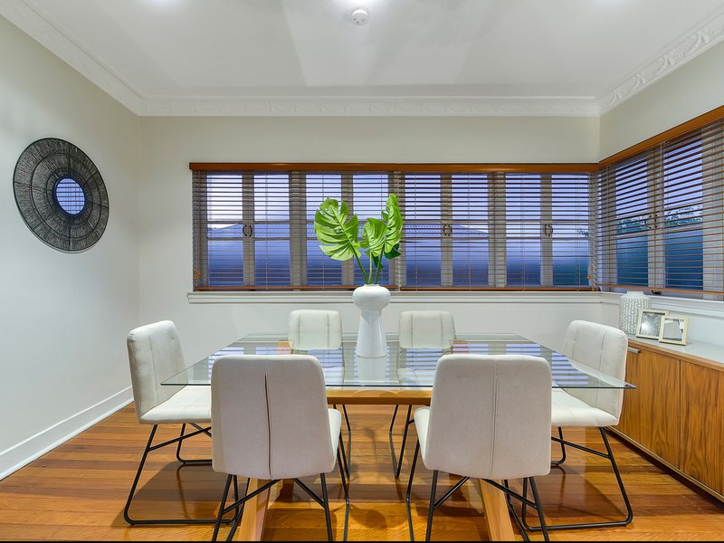 Photo - 5 Mccawley Street, Stafford QLD 4053 - Image 3