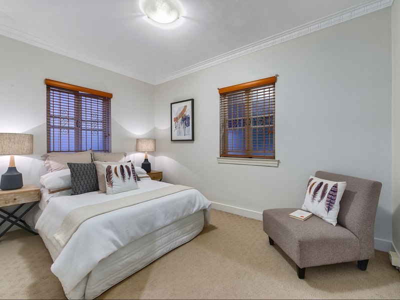 Photo - 5 Mccawley Street, Stafford QLD 4053 - Image 6