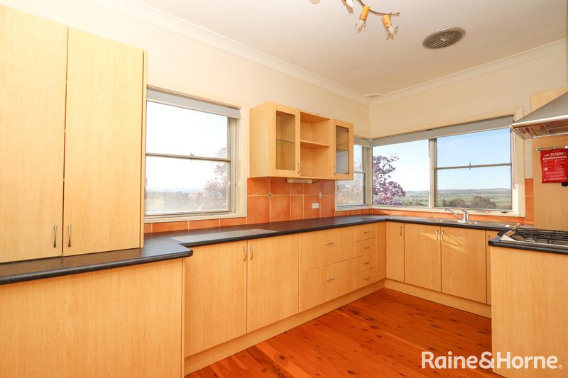 Photo - 5 Mckell Street, Bathurst NSW 2795 - Image 2